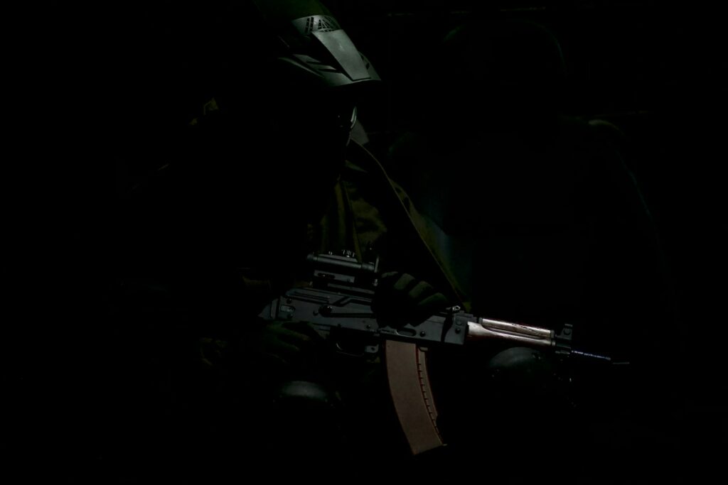 Night Softair, the visor that makes you invisible and unbeatable in the dark